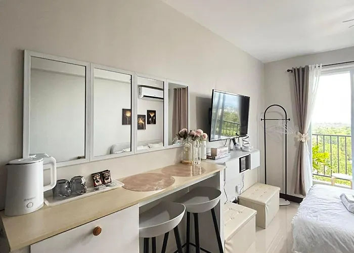 Cozy With Pool & Balcony, Near Airport And Beaches Lapu-lapu Apartment *